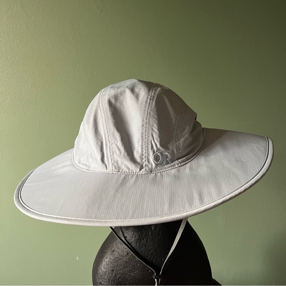 Outdoor Research Light Gray Wide Brim Packable Lightweight Sun Hat